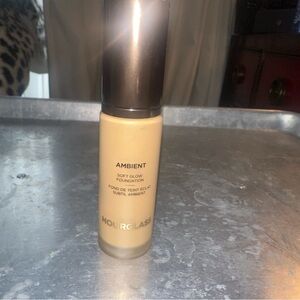 Hourglass Ambient Soft Glow Foundation Shade 9 (VA82) 1 oz